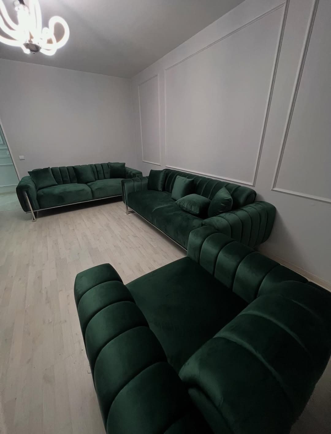 Modern Tufted Loveseat