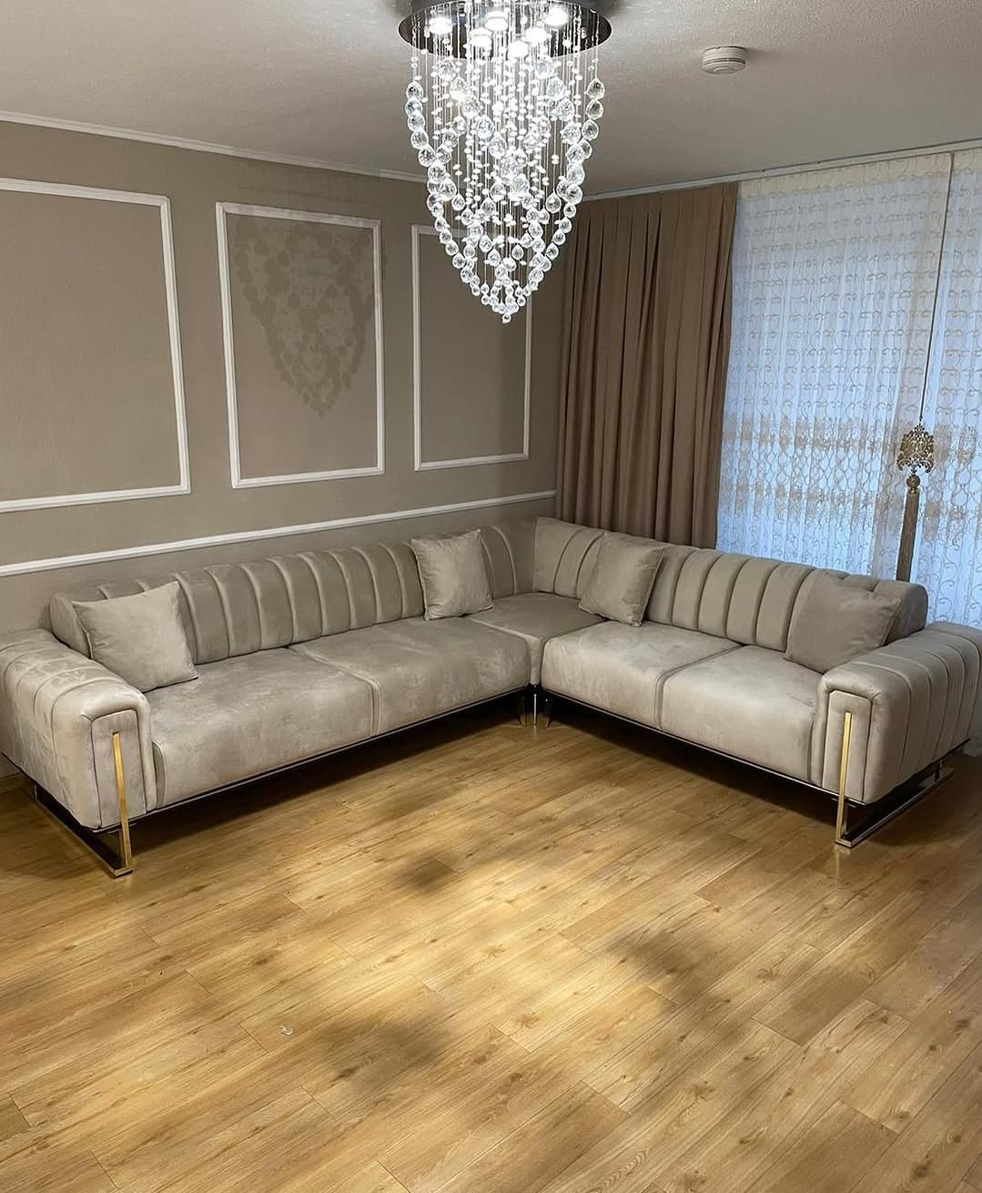 Bouclé Curved Accent Sofa