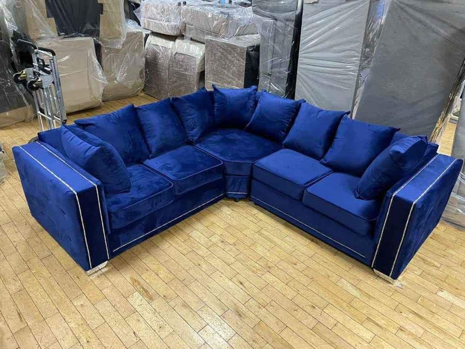 Contemporary Chaise Sectional